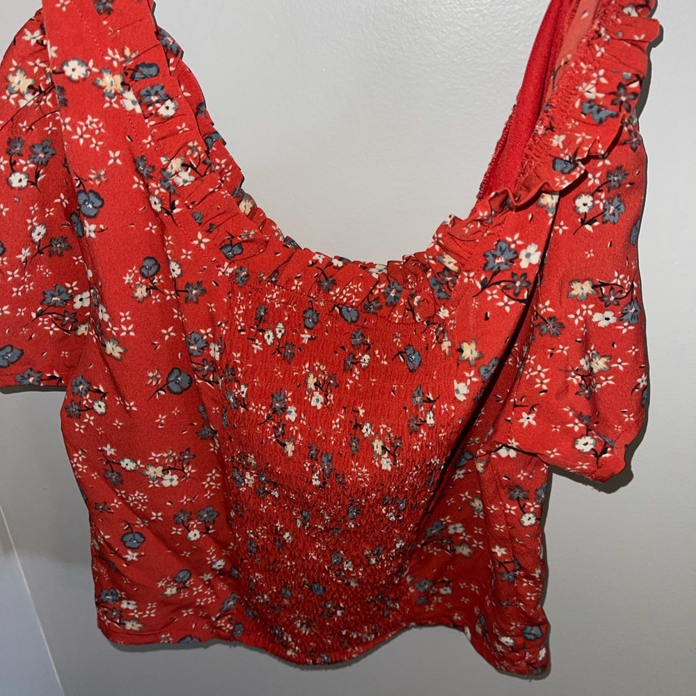 Crop top - Picture 2 of 3